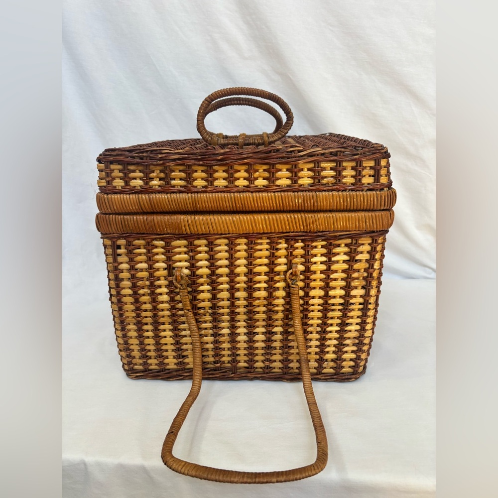 Woven Wicker Picnic Basket with Handles. 13x11x11” - Picture 6 of 13